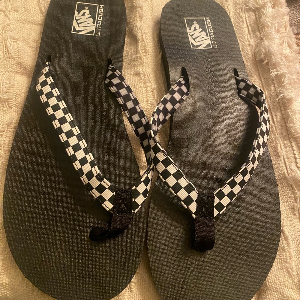 Vans flip flops, black & white check